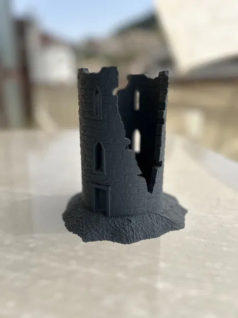 Tháp Đổ Nát - Image 2