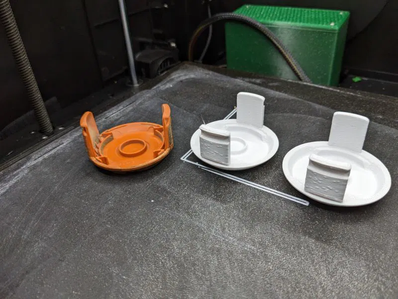 Nắp Cuộn Dây Cước Máy Cắt Cỏ Worx - Image 1