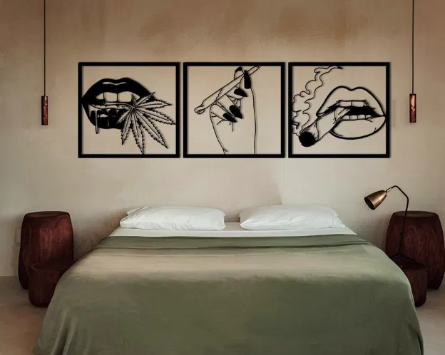 Tranh Treo Tường Cô Gái Cần Sa - Image 1