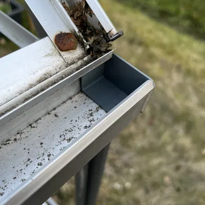 Đầu nối ống nước máng xối nhà kính