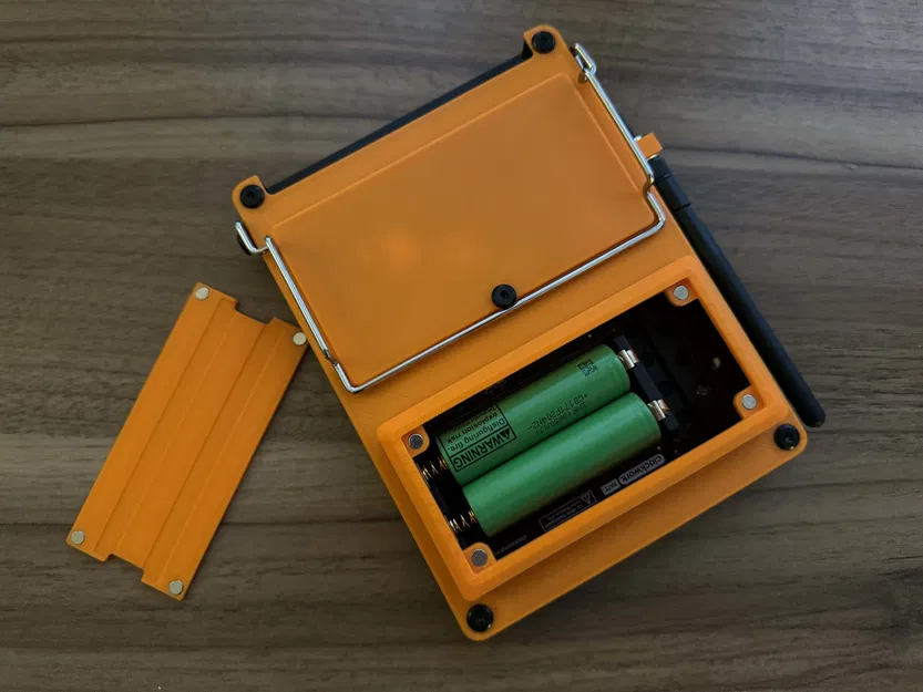 Nắp lưng uConsole có nắp pin - Image 1