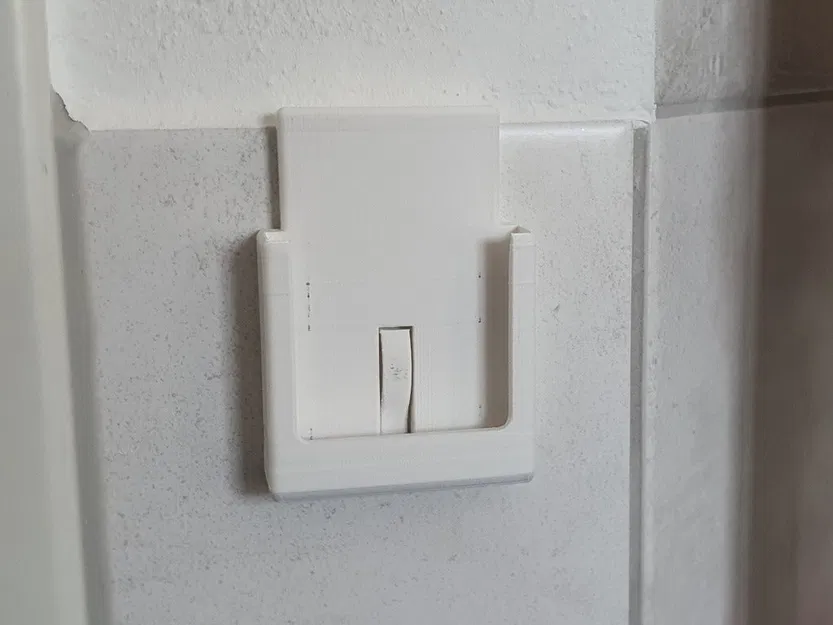 Giá Treo Tường Cho Remote LED Kích Thước Thẻ Tín Dụng (MultiClip) - Image 3