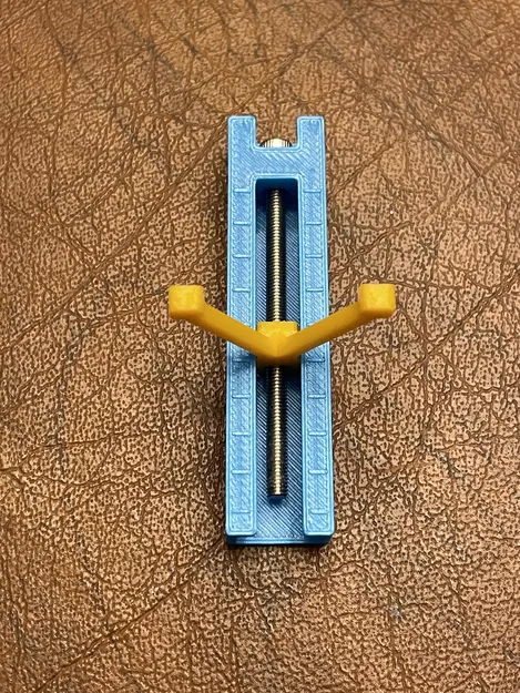 AoO - Cầu Nâng Xe Hơi Tỉ Lệ 1:64 - Image 6