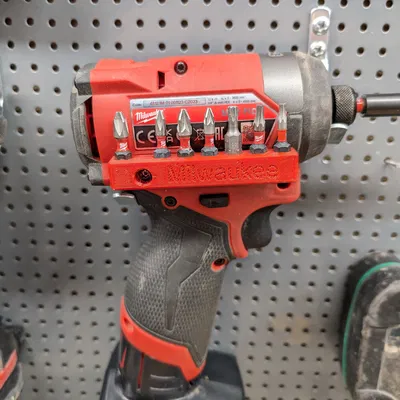 Giá Đỡ Mũi Khoan Milwaukee M12 FID2