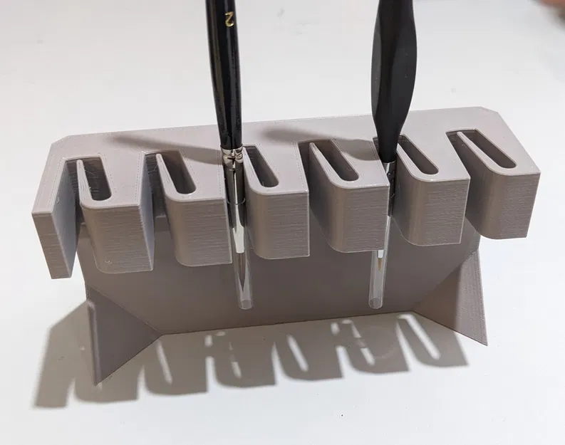 Giá Để Cọ Treo Ngược - Image 1