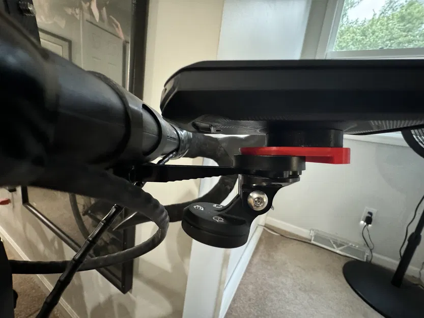 Giá đỡ mở rộng cho máy tính Garmin Edge 1050 - Image 9