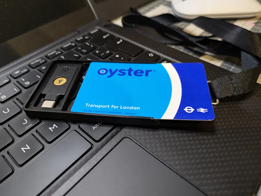 Holder Đựng Thẻ Căn Cước & YubiKey - Image 1