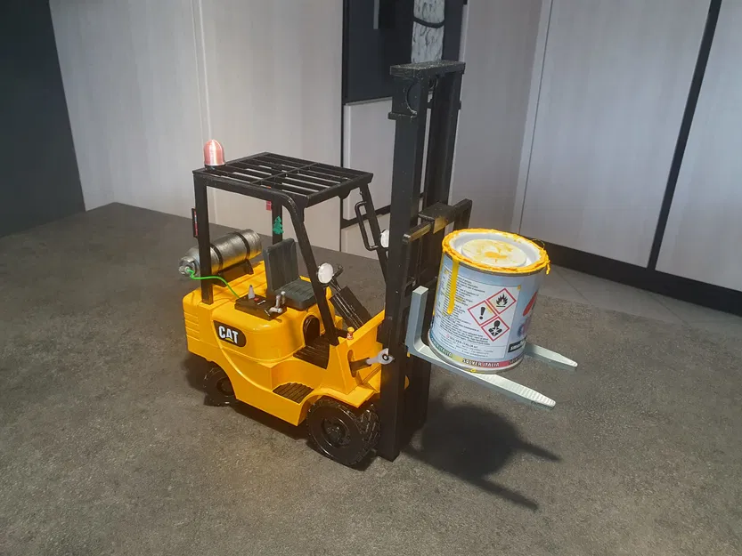 Mô Hình Xe Nâng CAT - Image 1