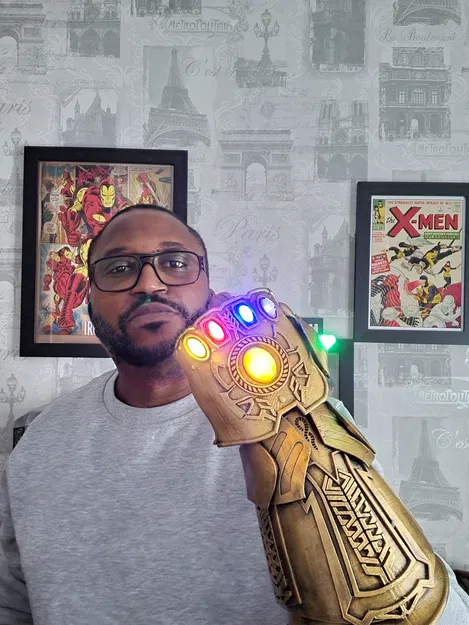 Găng tay Vô cực Thanos Có Thể Đeo Được - Image 1