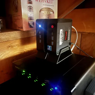 Chân Đựng Mini PC Đứng / Beelink SEi12, SER5 Pro