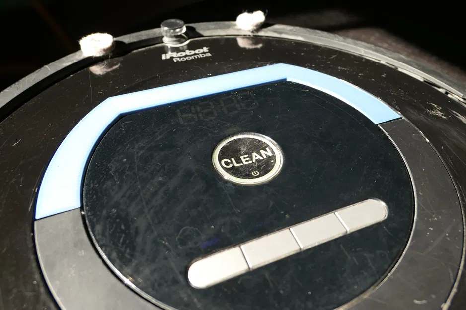 Tay cầm cho Roomba dòng 700 - Image 1