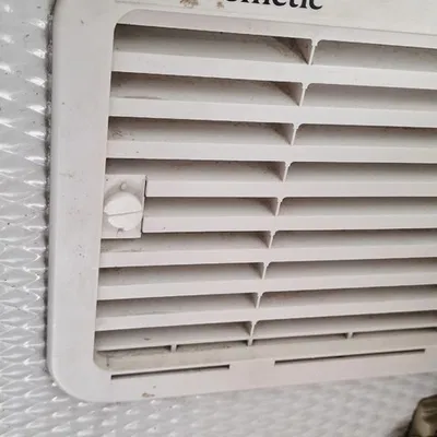 Ốc vít lưới thông gió LMC Dometic Münsterland