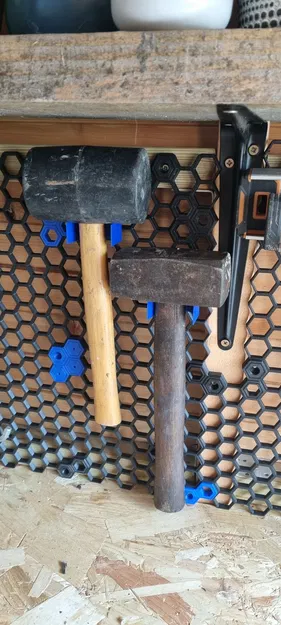 Kẹp Búa Cho Tường Lưới Tổ Ong - Image 1