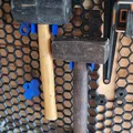 Kẹp Búa Cho Tường Lưới Tổ Ong - Thumbnail 1