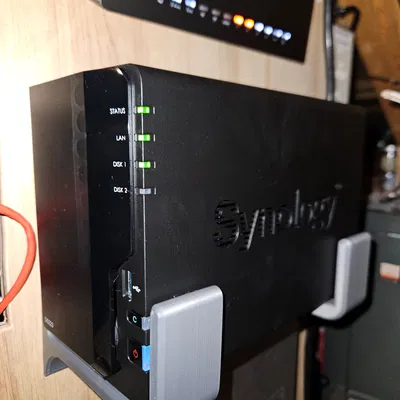 Giá treo tường cho Synology DiskStation, DS223