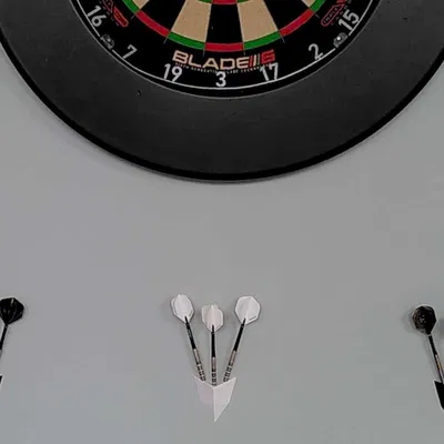 Giá Treo Darts Gắn Tường Có Lỗ Vít
