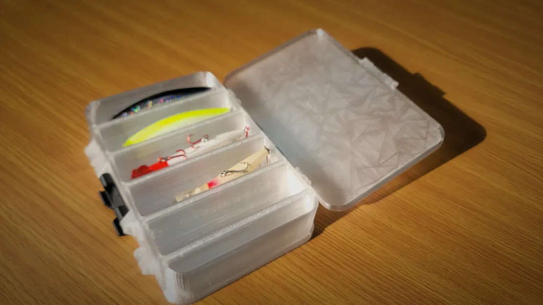 Hộp Đựng Mồi Cứng - Image 1