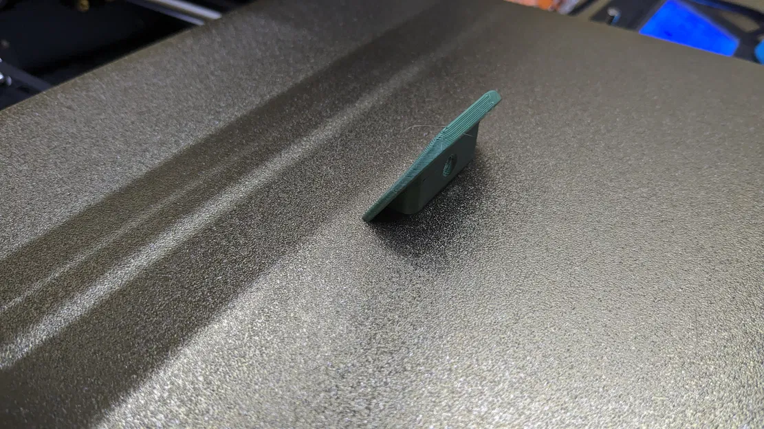 Miếng vá sửa chữa lẫy ốp chân Volvo P80 - Image 3