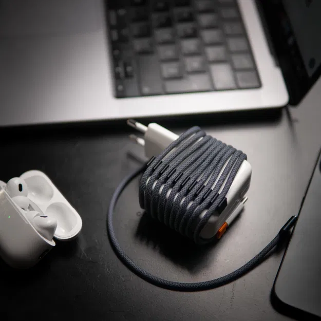 Dây Quấn / Giữ Cáp Dành Cho MacBook AIR - Image 1