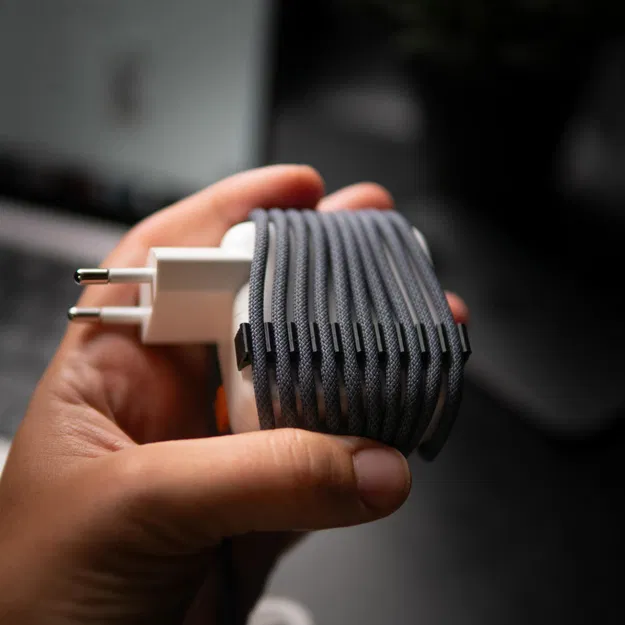 Dây Quấn / Giữ Cáp Dành Cho MacBook AIR - Image 6