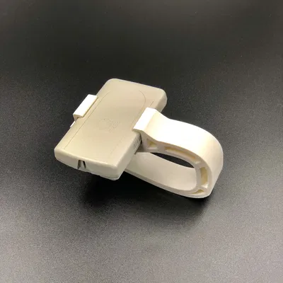 Đế Giữ Transponder Q Gắn Trên Kính Chắn Gió Xe Hơi Miễn Phí