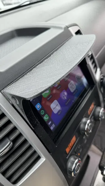 Mui Che Màn Hình Radio Xe Nissan Frontier - Image 1