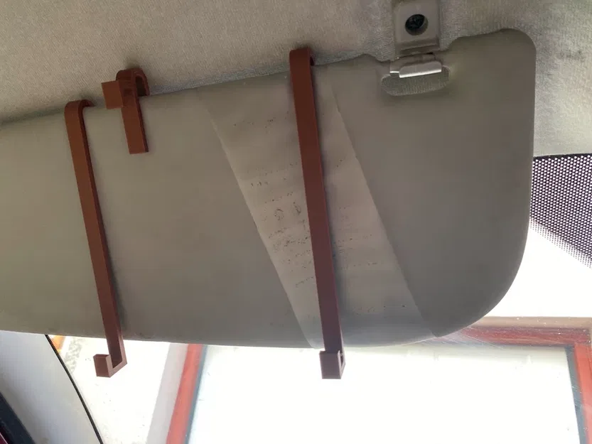 Giá đỡ máy tính bảng gắn vào tấm che nắng trên xe hơi - Image 2