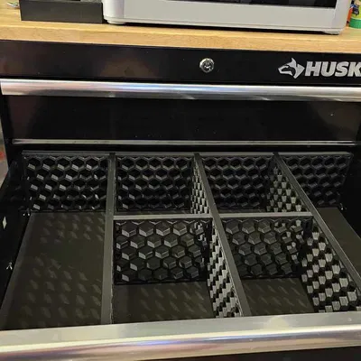 Vách Ngăn Hộc Tủ Đồ Nghề Husky