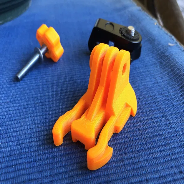 Kẹp Gắn GoPro Nguyên Bản - Image 1