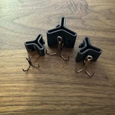 Giá đỡ lưỡi câu ba tiêu gắn trên cần câu