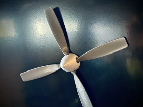 Cánh Quạt King Air - Hub với Cánh Xoay Được - Image 1