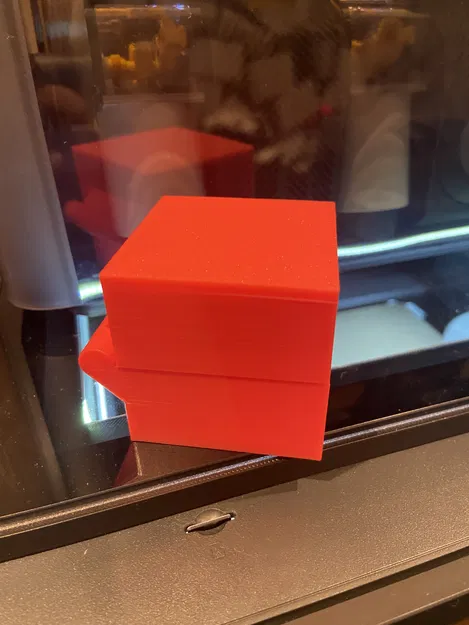 Hộp 50X50X50mm Có Bản Lề Và Khóa Gài - Image 4