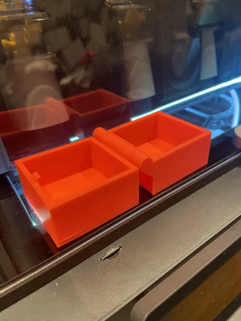 Hộp 50X50X50mm Có Bản Lề Và Khóa Gài - Image 5