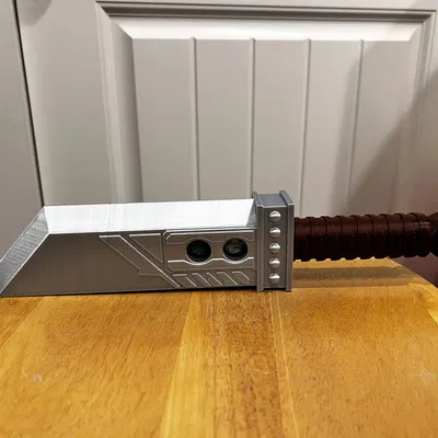 Hộp Đựng Xúc Xắc Kiếm Buster Sword