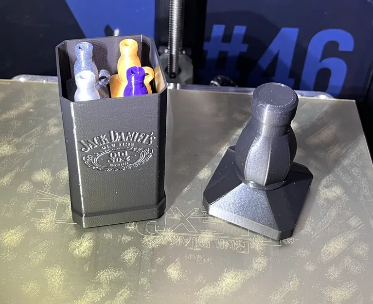 Còi Jack Daniels kèm chai đựng đồ - Image 1