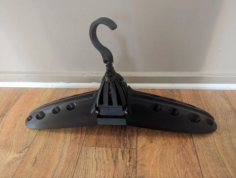 Móc Treo Quạt Gấp Gọn - Image 1