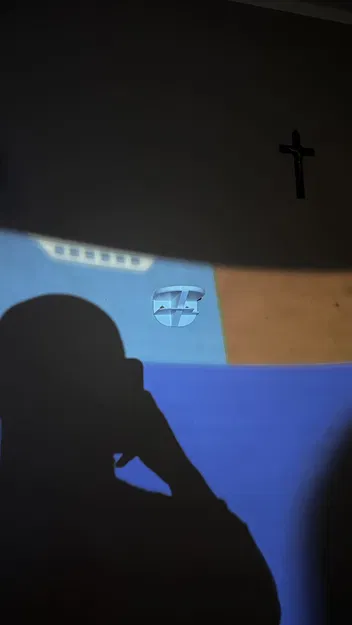 Kệ Treo Tường Cho Máy Chiếu HY300 - Image 4