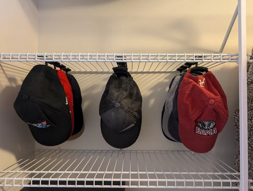 Móc Giữ Nón Cho Kệ Dây Closetmaid - Image 1