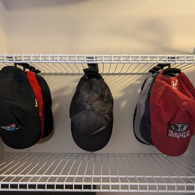 Móc Giữ Nón Cho Kệ Dây Closetmaid