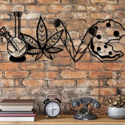 Mô Hình LOVE Với Lá Cần Sa Độc Đáo