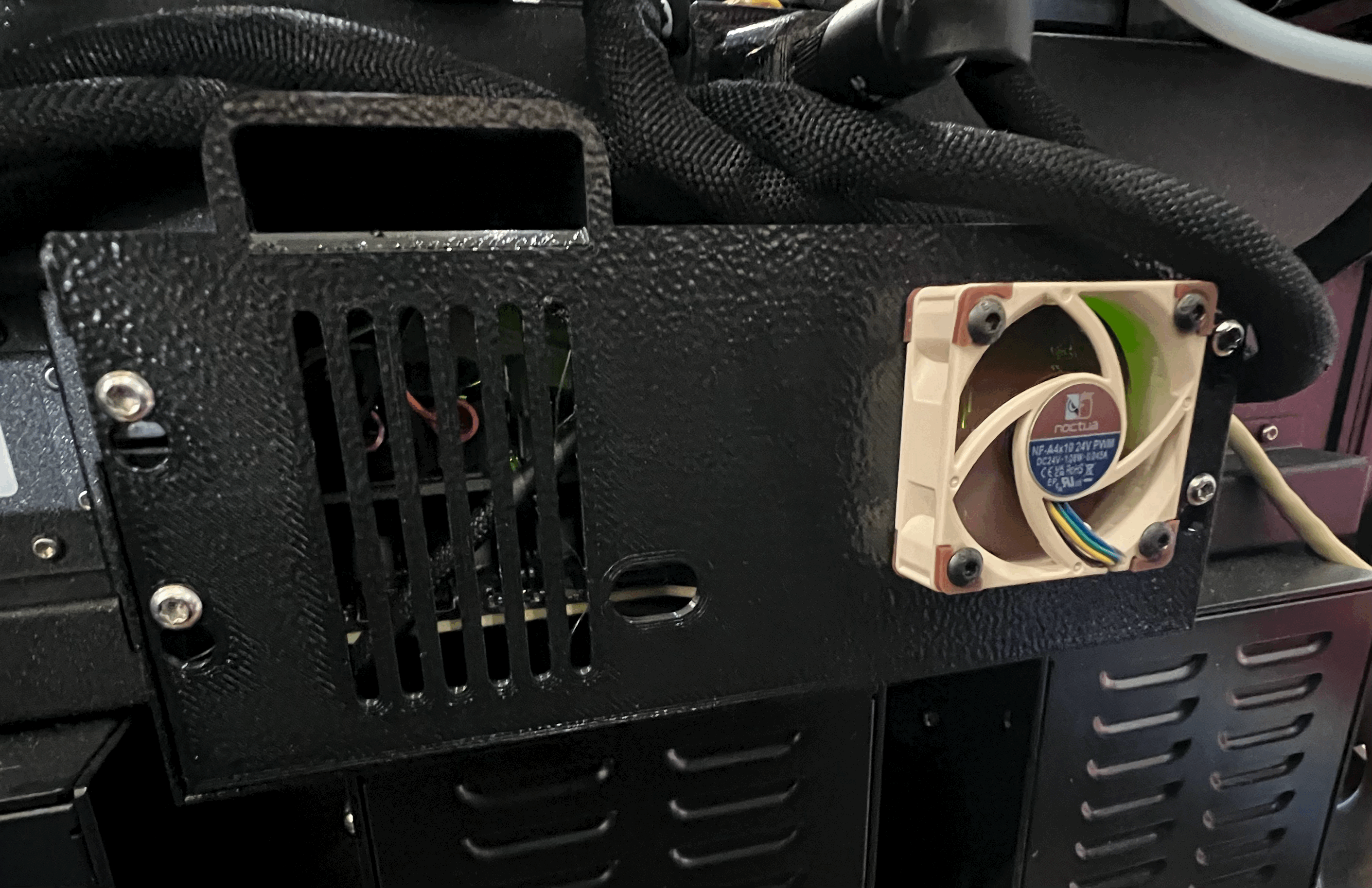 Vỏ Che Quạt Tản Nhiệt Buddy Siêu Dễ Cho Prusa XL Với Quạt Noctua 24V - Thumbnail 1