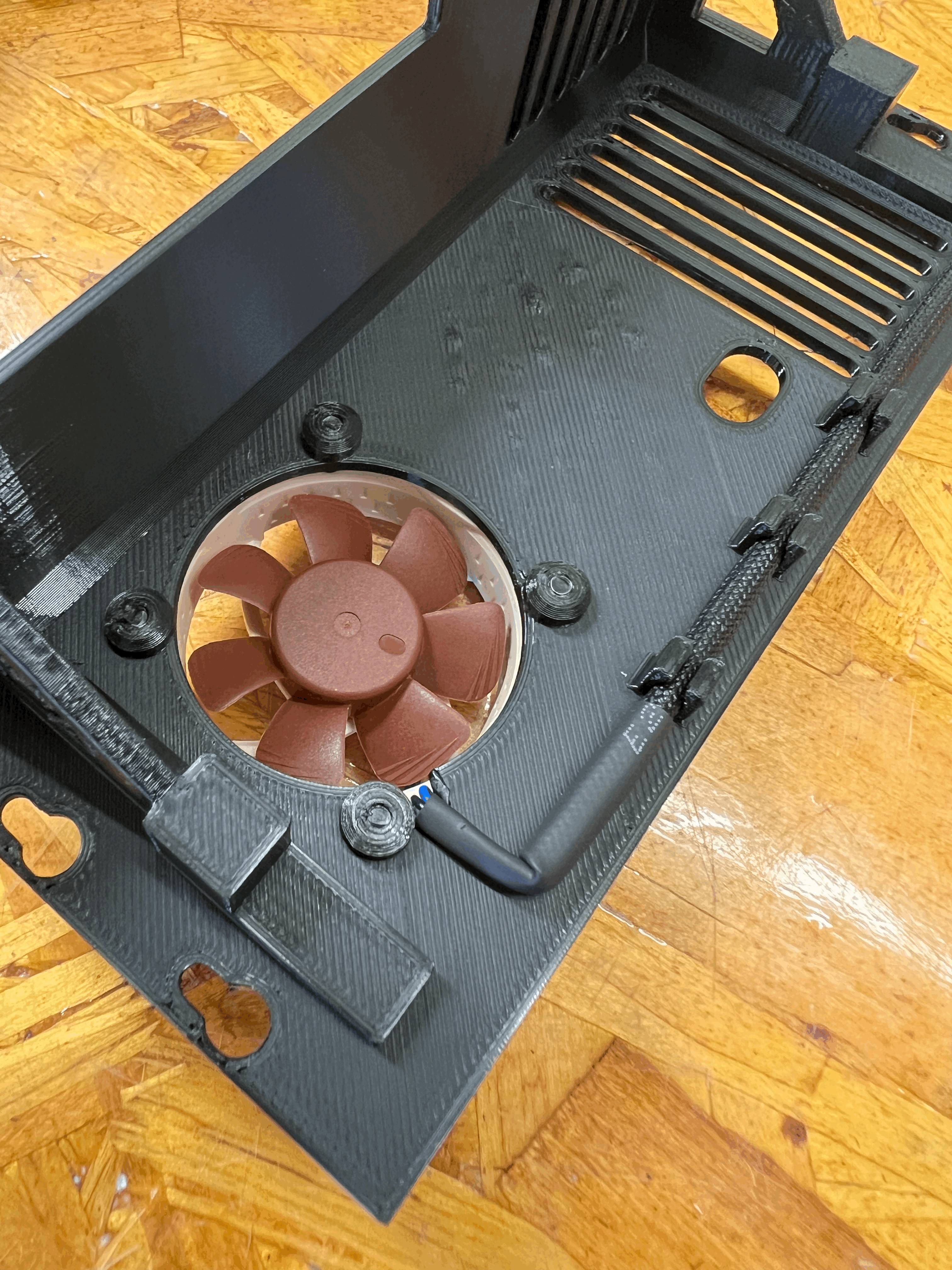 Vỏ Che Quạt Tản Nhiệt Buddy Siêu Dễ Cho Prusa XL Với Quạt Noctua 24V - Image 5