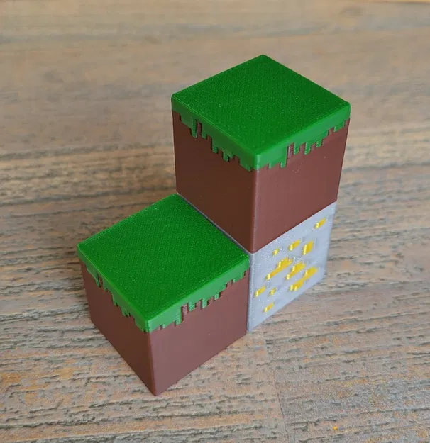 Khối Cỏ Minecraft Hai Màu - Image 1