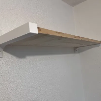 Chân Đế Kệ Sách / Giá Đỡ Kệ