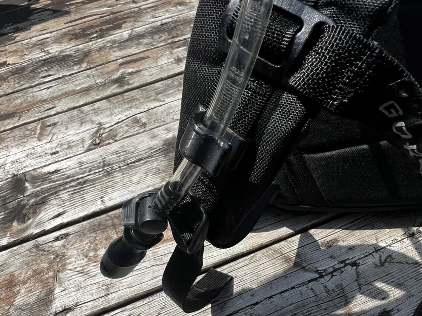 Kẹp Ống Nước Túi Nước Kiểu MOLLE Cho Ba Lô - Image 3