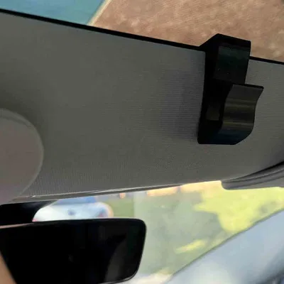 Kẹp Kính Râm Cho Trần Xe Tesla Model 3