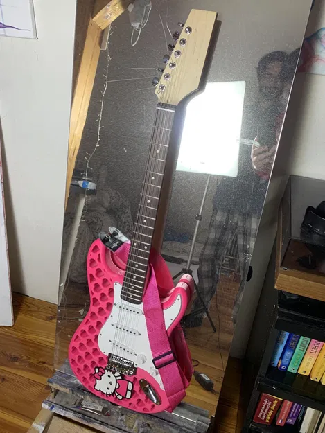 Hello Fender Stratocaster - Đàn Guitar 3D Siêu Độc - Image 1