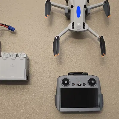 Giá Treo Tường DJI Mini Pro 4 Fly More