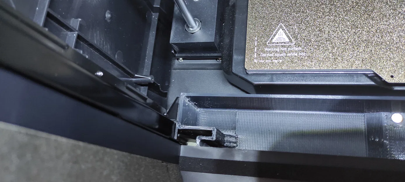 Lắp đặt thùng rác cho máy in 3D QIDI TECH X-Plus 3 - Image 5