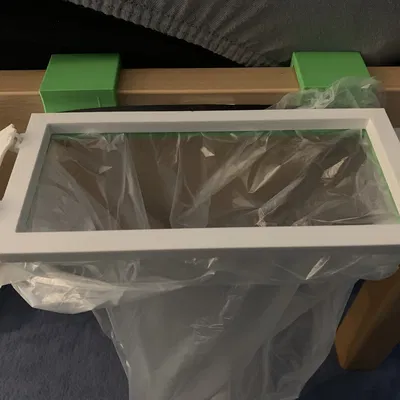 Hộp Đựng Rác Gắn Đầu Giường